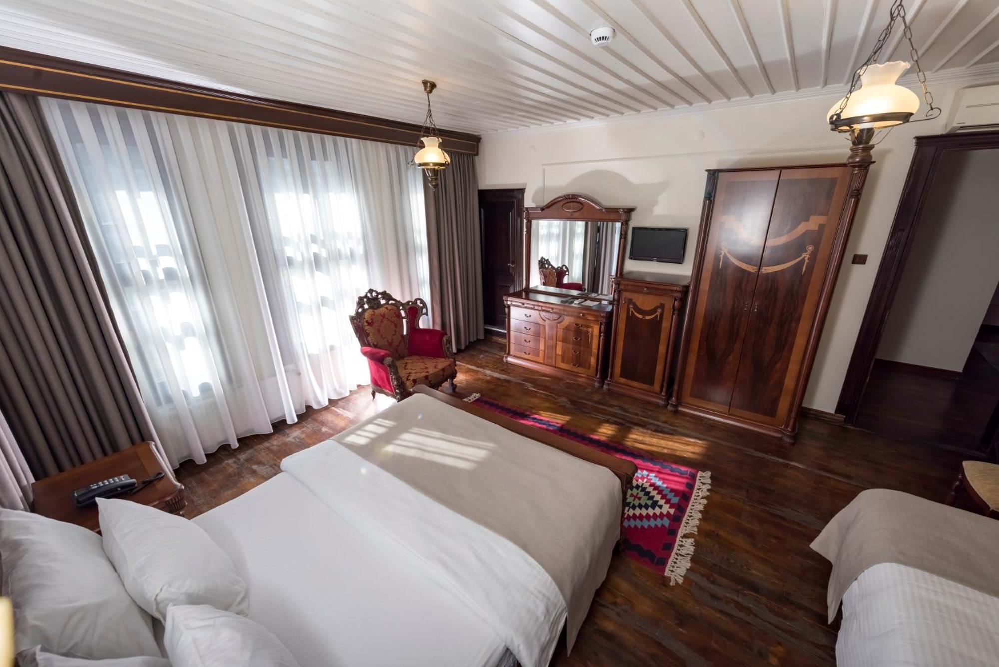 Katre Tasodalar Hotel Эдирне Экстерьер фото